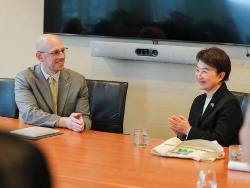 1150313盧市長訪美首站會晤曼徹斯特市長 交流居住正義、犯罪防治議題 續37年姊妹市情誼示意圖