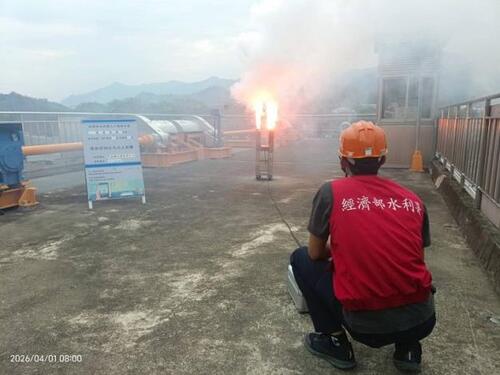 1150401把握鋒面過境！水利署再次啟動陸空聯合人工增雨示意圖