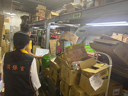 1150403主動稽查喝止哄抬！中市府啟動市售塑膠袋聯合稽查示意圖