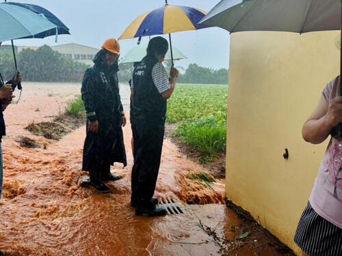 1150404告別逢雨必淹！民政局：中市沙鹿、清水治水見效 豪雨未再釀民宅災情 黃馨慧議員關心大雨排水 守護地方民生示意圖