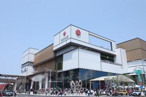 1150410好逛好買新地標！台中漢神洲際購物廣場今登場 盧秀燕市長：人口持續成長帶動商業繁榮  推鏡頭君分散人流示意圖