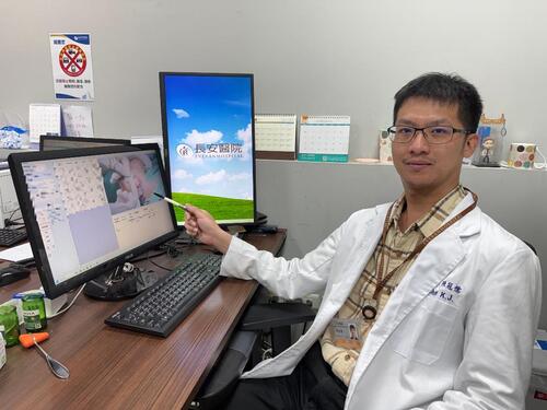 1150410痛風石「咬」掉韌帶！ 旅墨台商跨海求醫 超音波骨刀神救援 忍痛十年一日根除示意圖