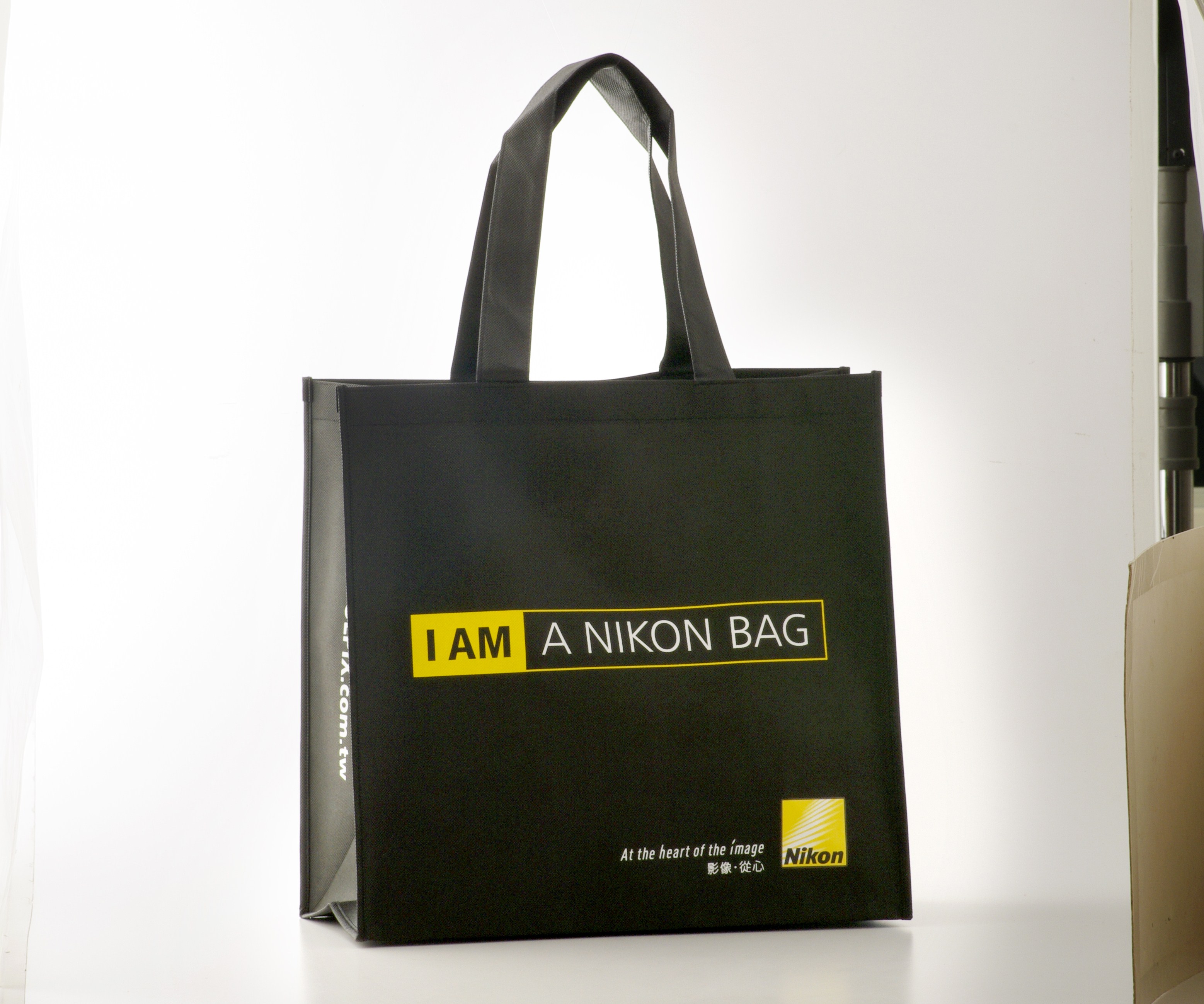 提升品牌曝光率：客製帆布袋的宣傳效果分析